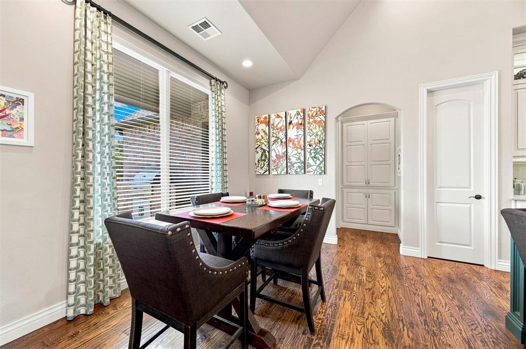 1116 Abberly Circle