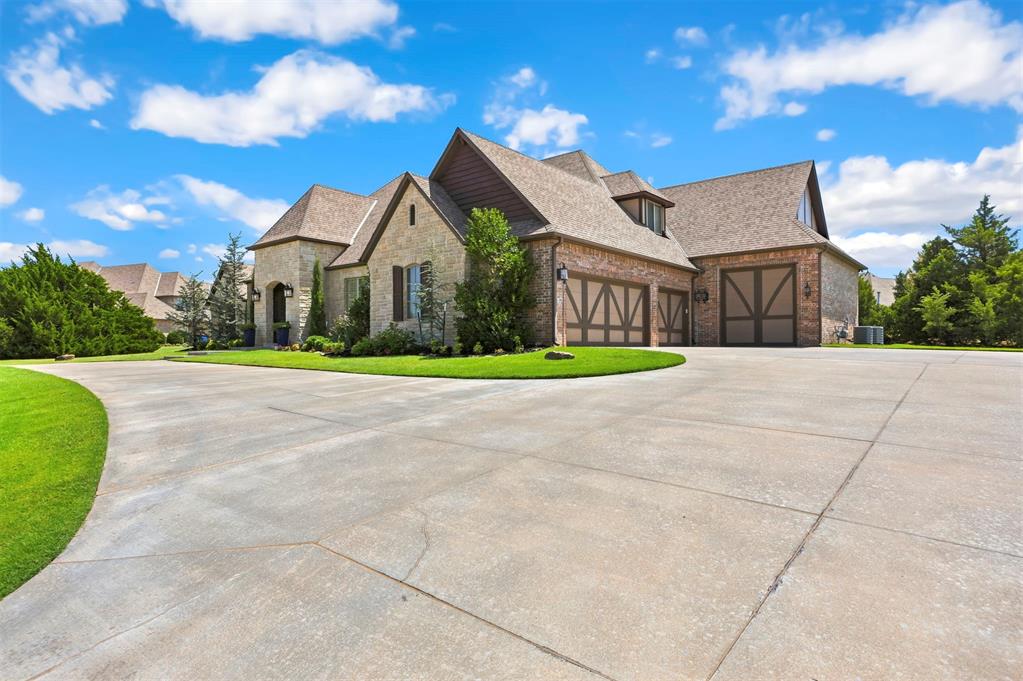 1116 Abberly Circle