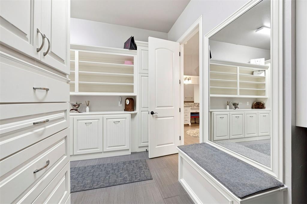 1116 Abberly Circle