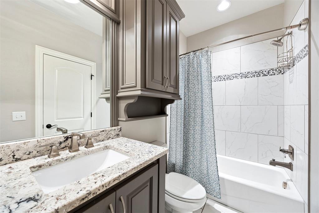 1116 Abberly Circle
