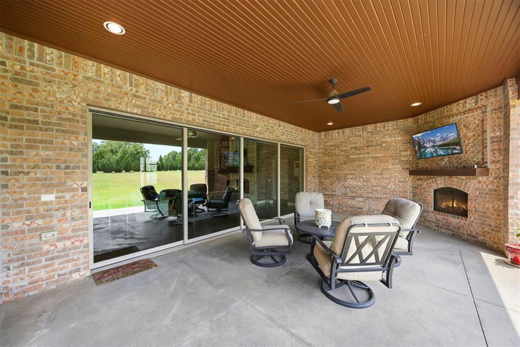 1116 Abberly Circle