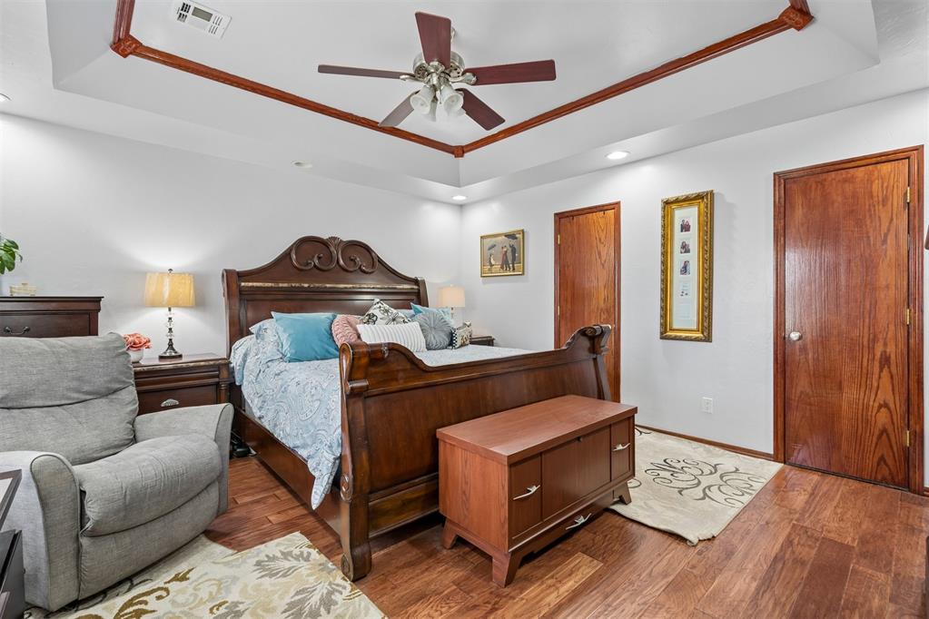 7414 High Meadows Lane