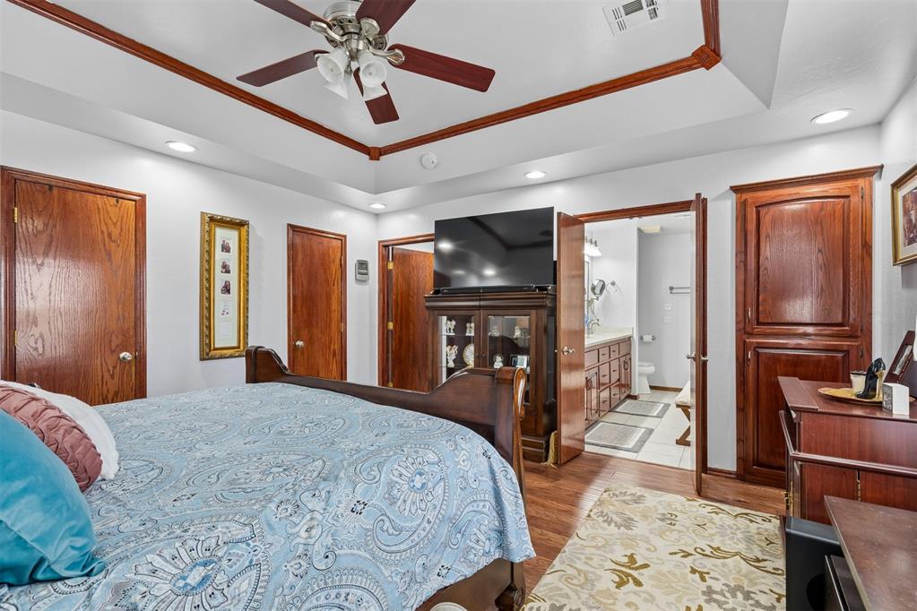 7414 High Meadows Lane