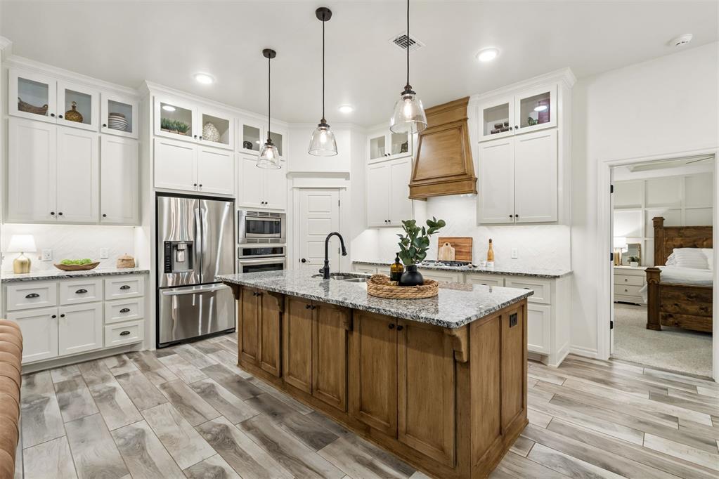 8008 Mimosa Drive