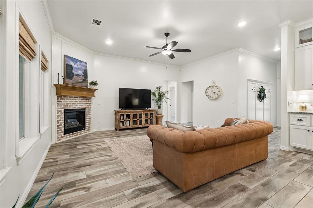 8008 Mimosa Drive