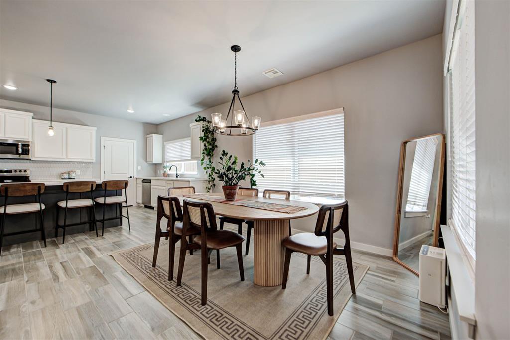 1206 La Vista Lane