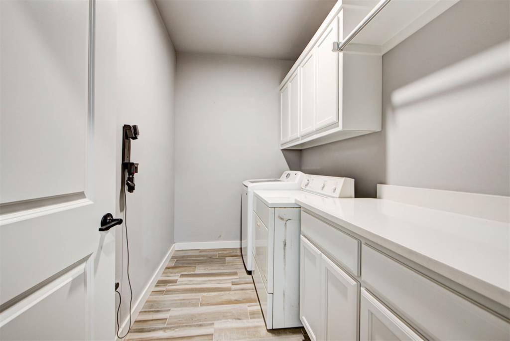 1206 La Vista Lane