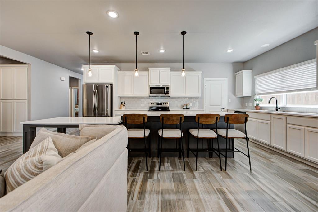 1206 La Vista Lane