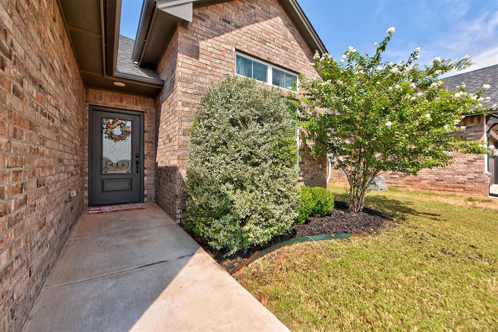 1206 La Vista Lane