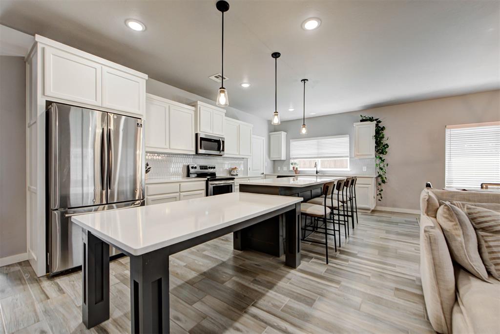 1206 La Vista Lane