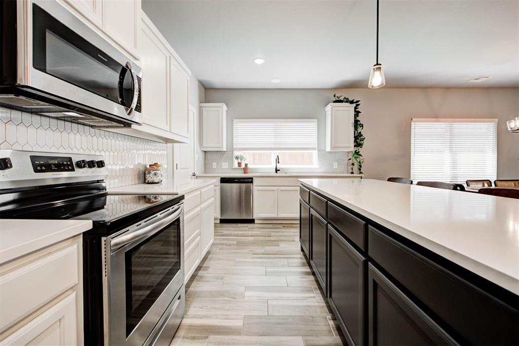 1206 La Vista Lane