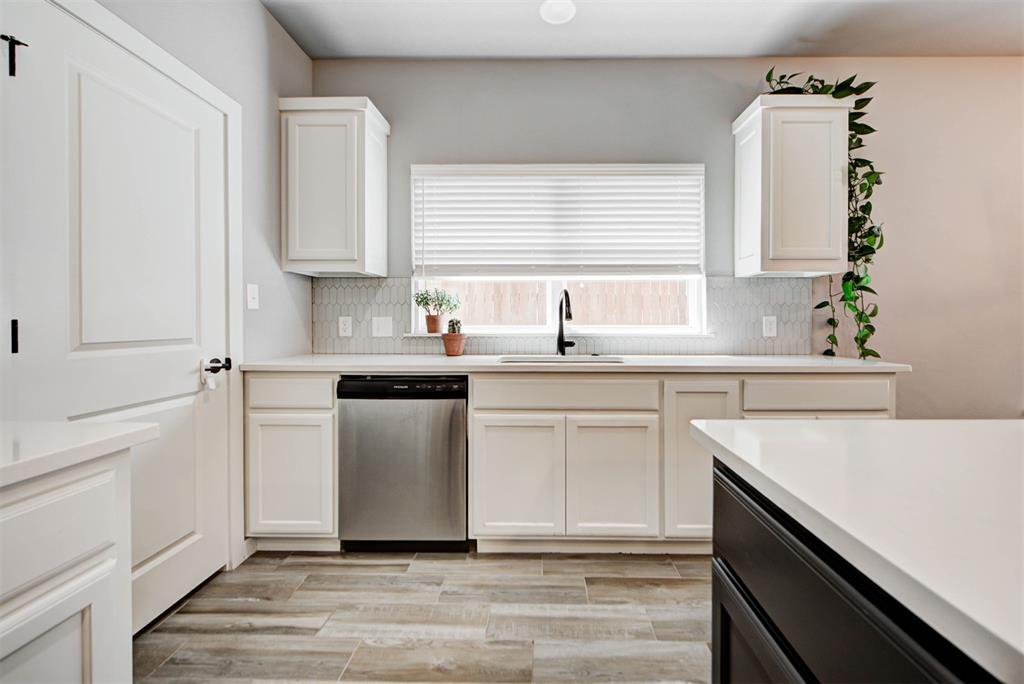 1206 La Vista Lane