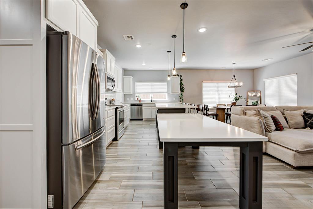 1206 La Vista Lane