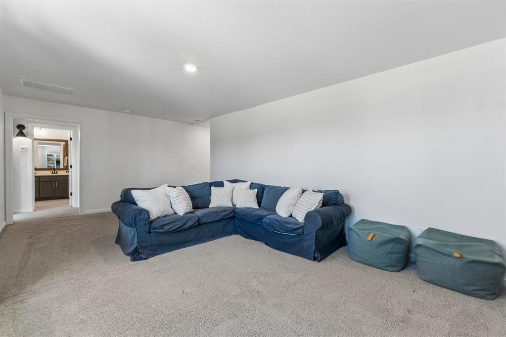 8601 Maple Creek Road