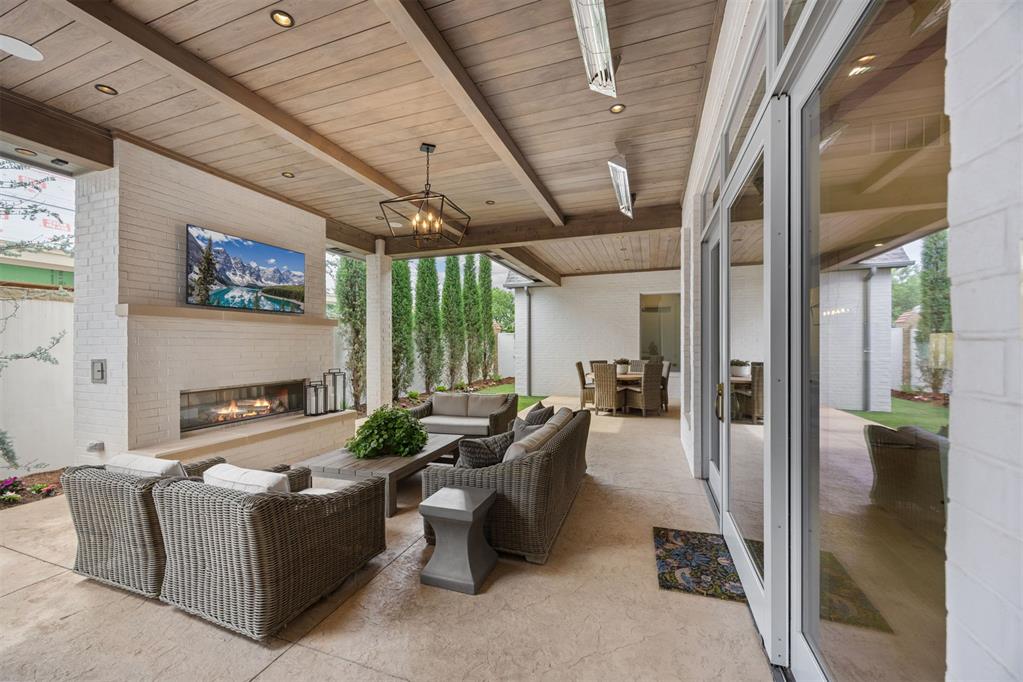 1505 NW 158th Terrace