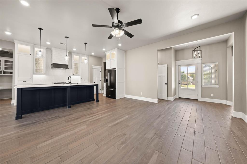 10820 Wild Horse Creek Drive