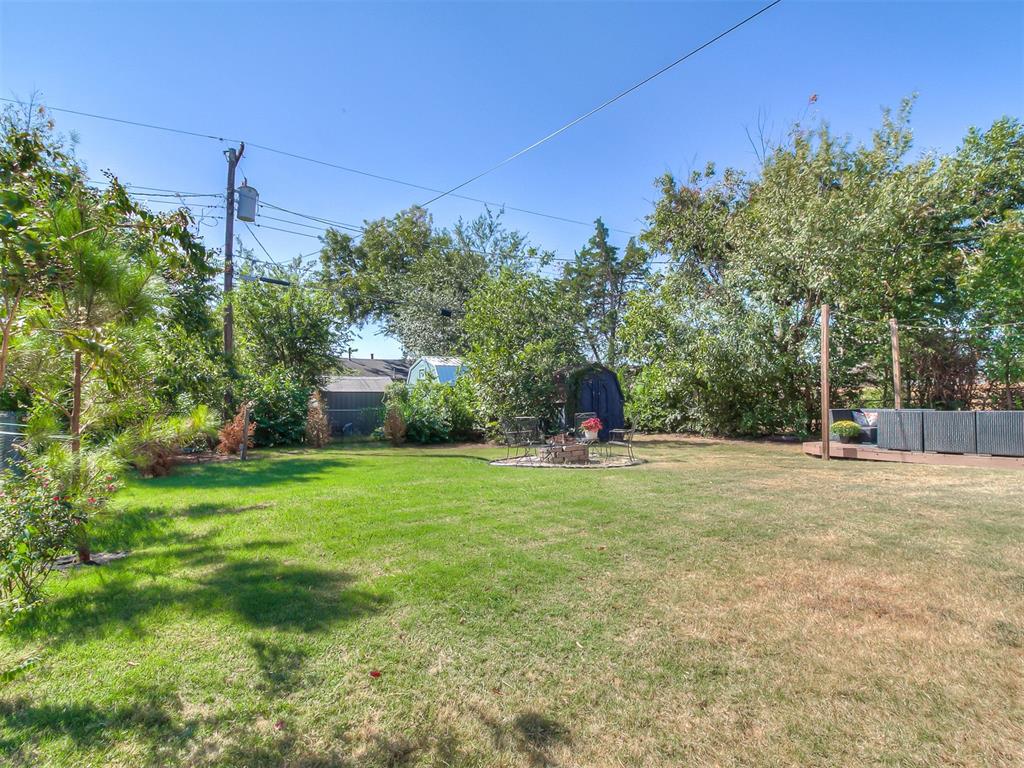 3020 W Fairfield Avenue