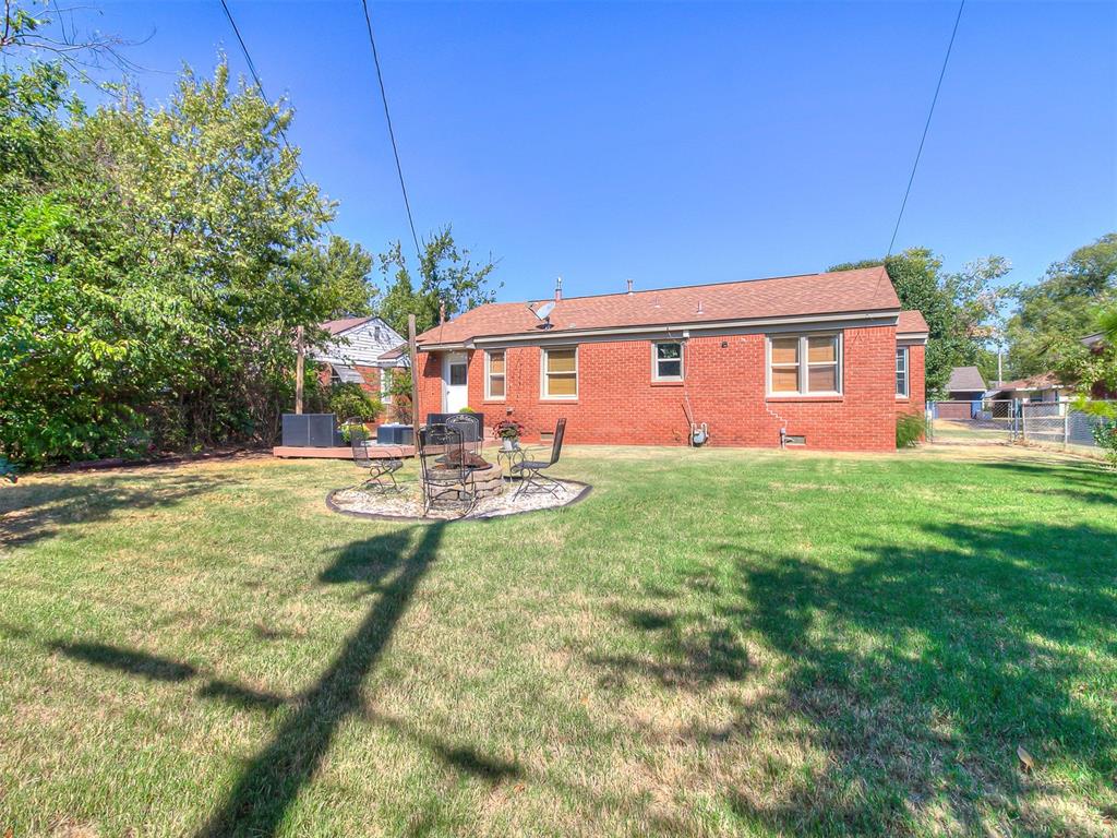 3020 W Fairfield Avenue