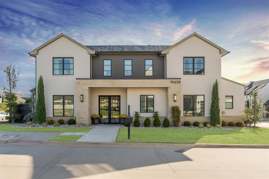 15628 Woodleaf Lane