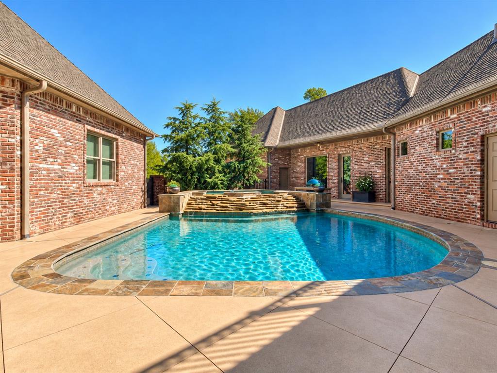 1108 Shadow Wood Drive