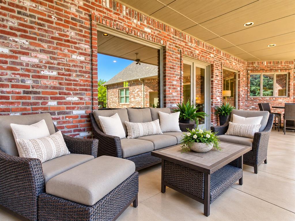 1108 Shadow Wood Drive