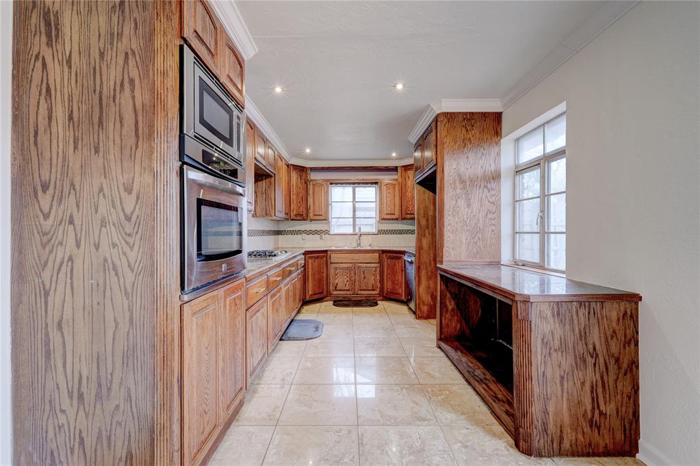 1501 Carlisle Court
