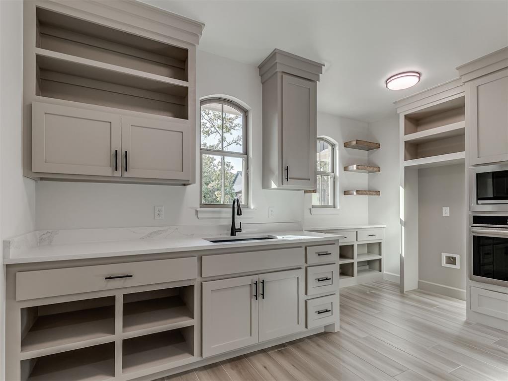 8160 N Sacred Forest