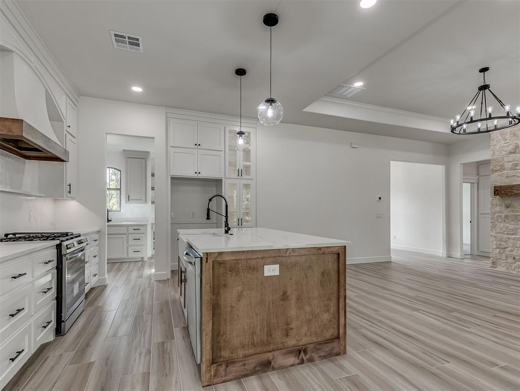 8160 N Sacred Forest
