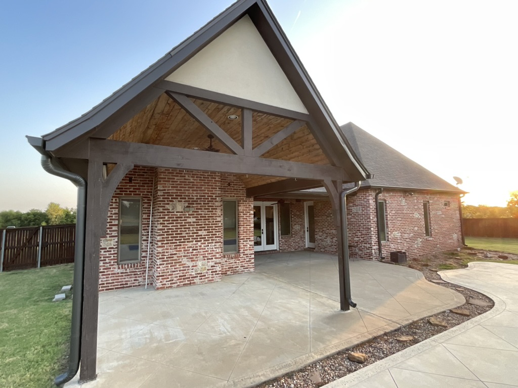 2114 E 176th Street S