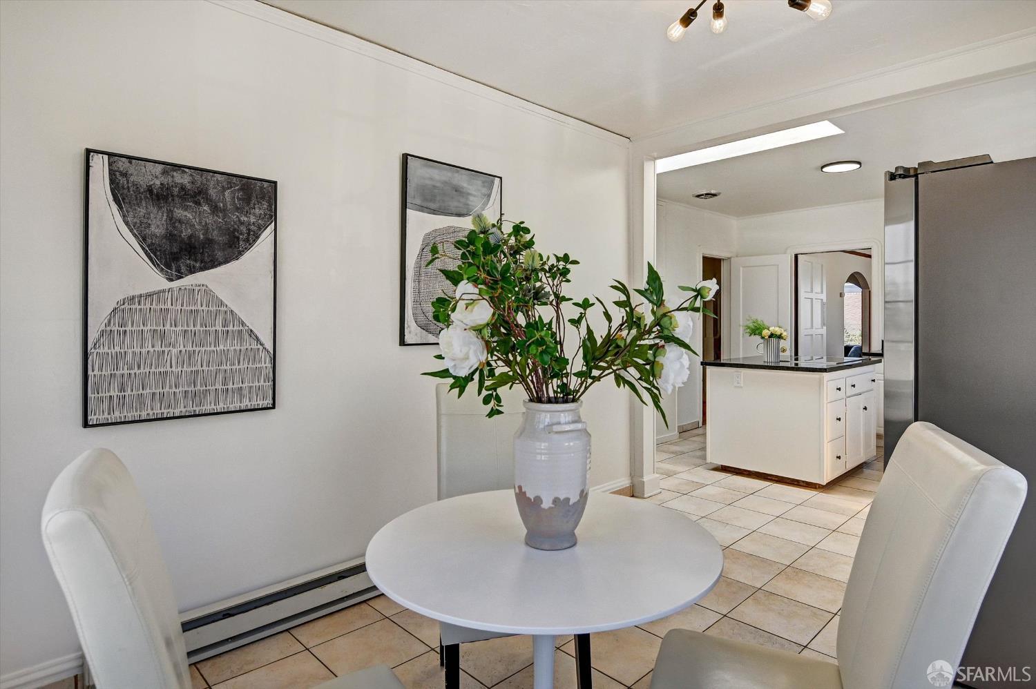 301 Santa Ana Avenue