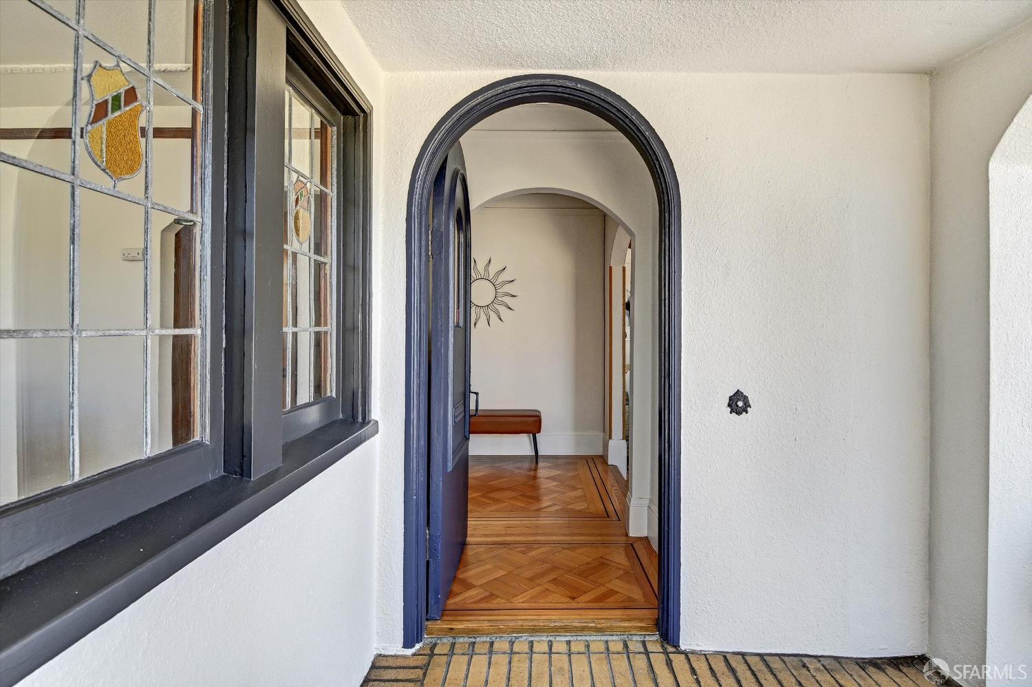 301 Santa Ana Avenue