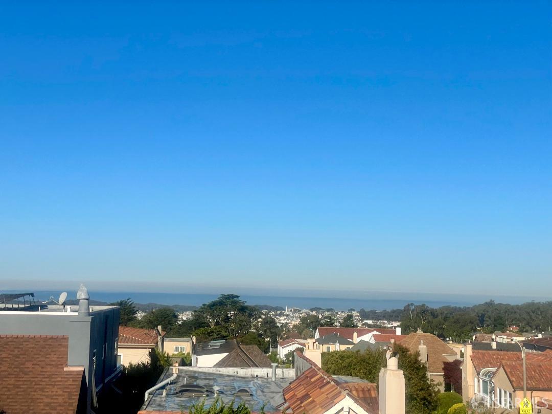 301 Santa Ana Avenue