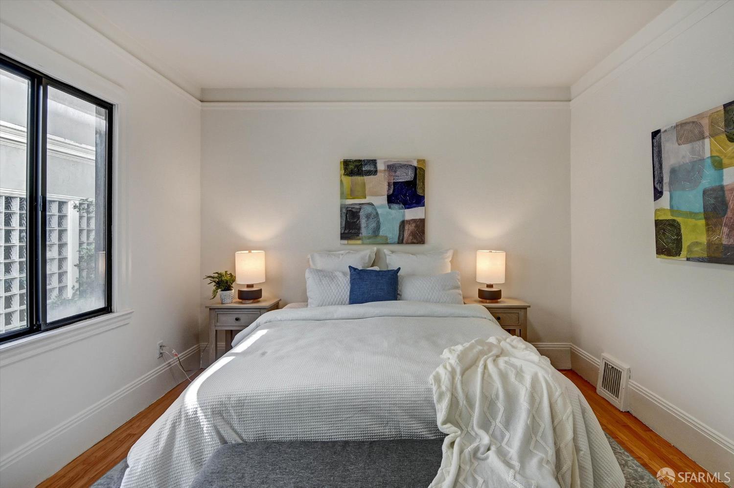 301 Santa Ana Avenue