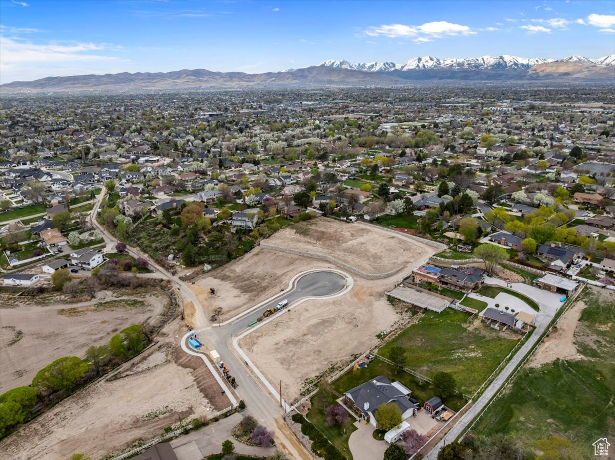 1096 W KINGS LANDING CT Unit: 2