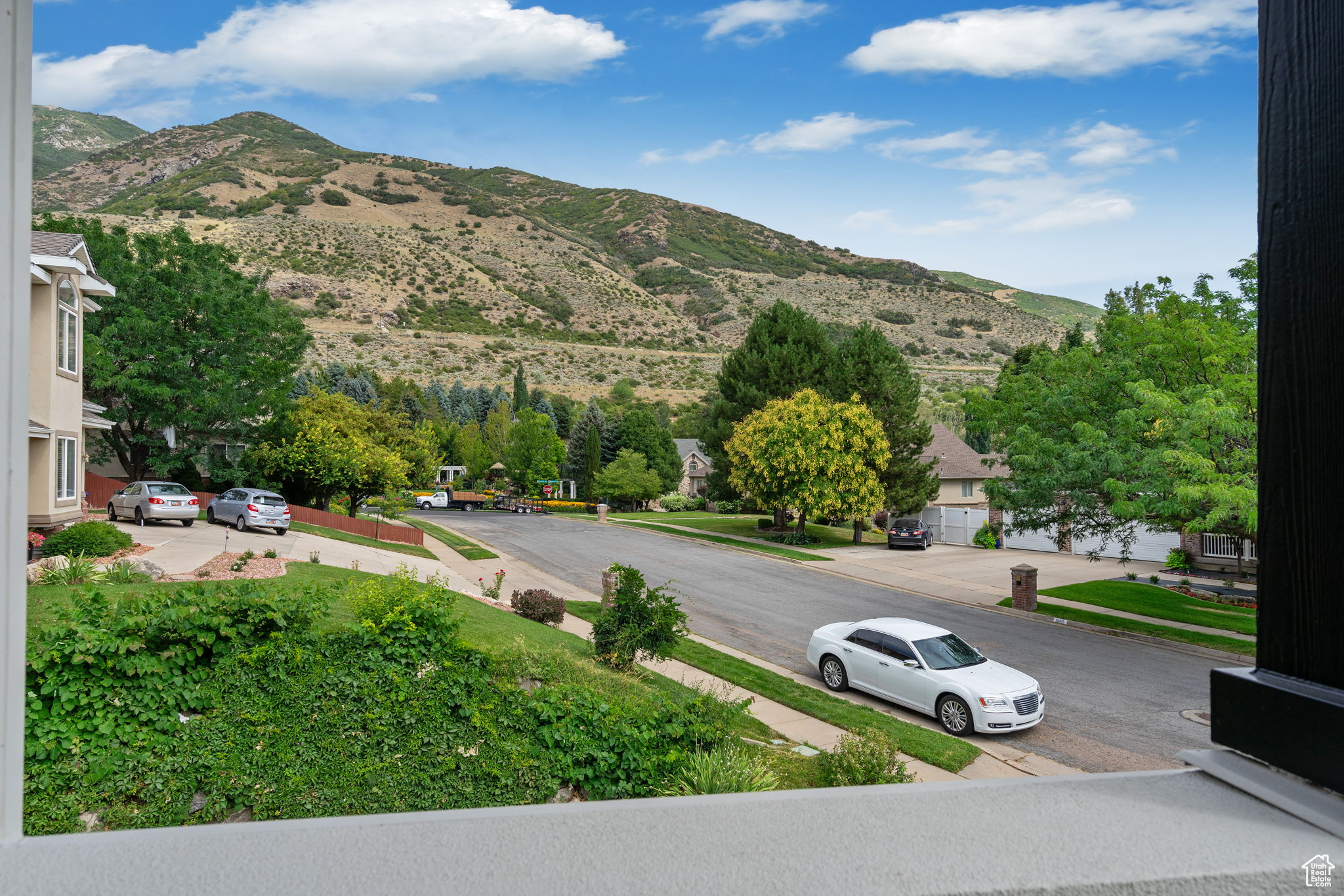1644 OLD LAKE LN