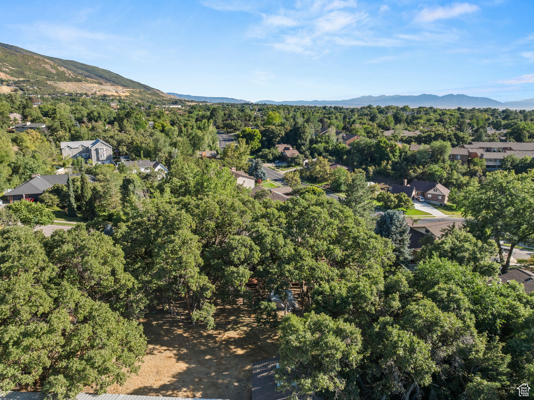 2719 OAK LN