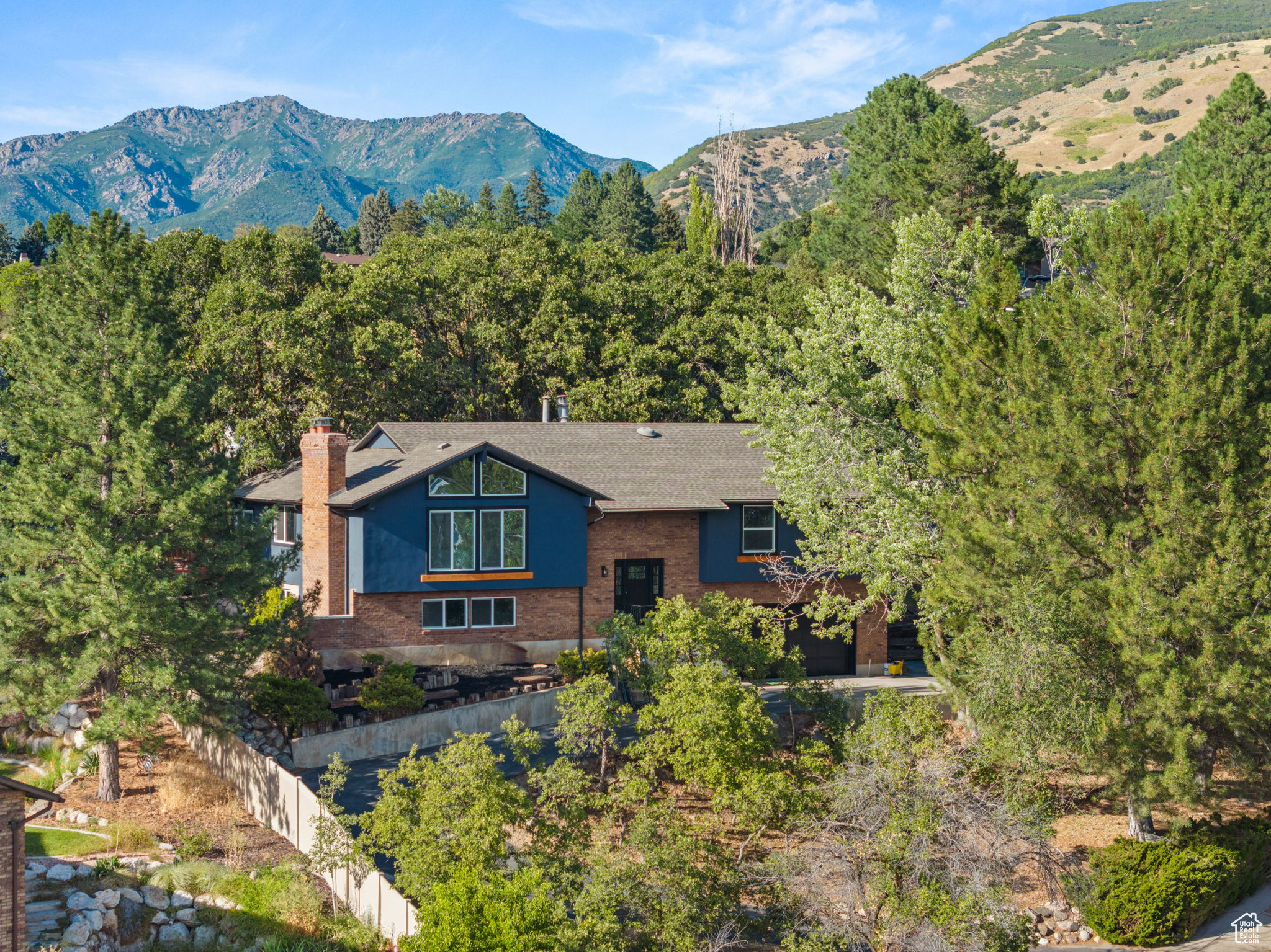 2719 OAK LN