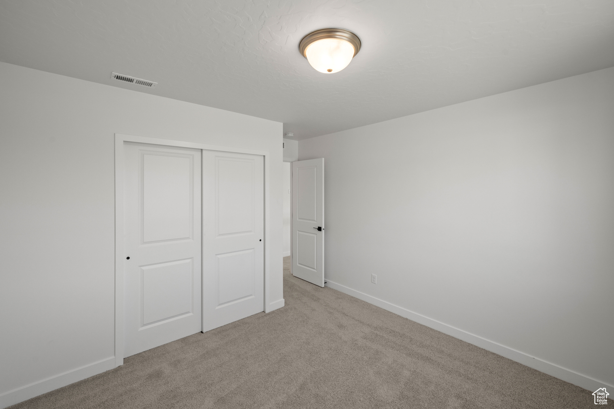 5443 N CLIFFROSE DR #637