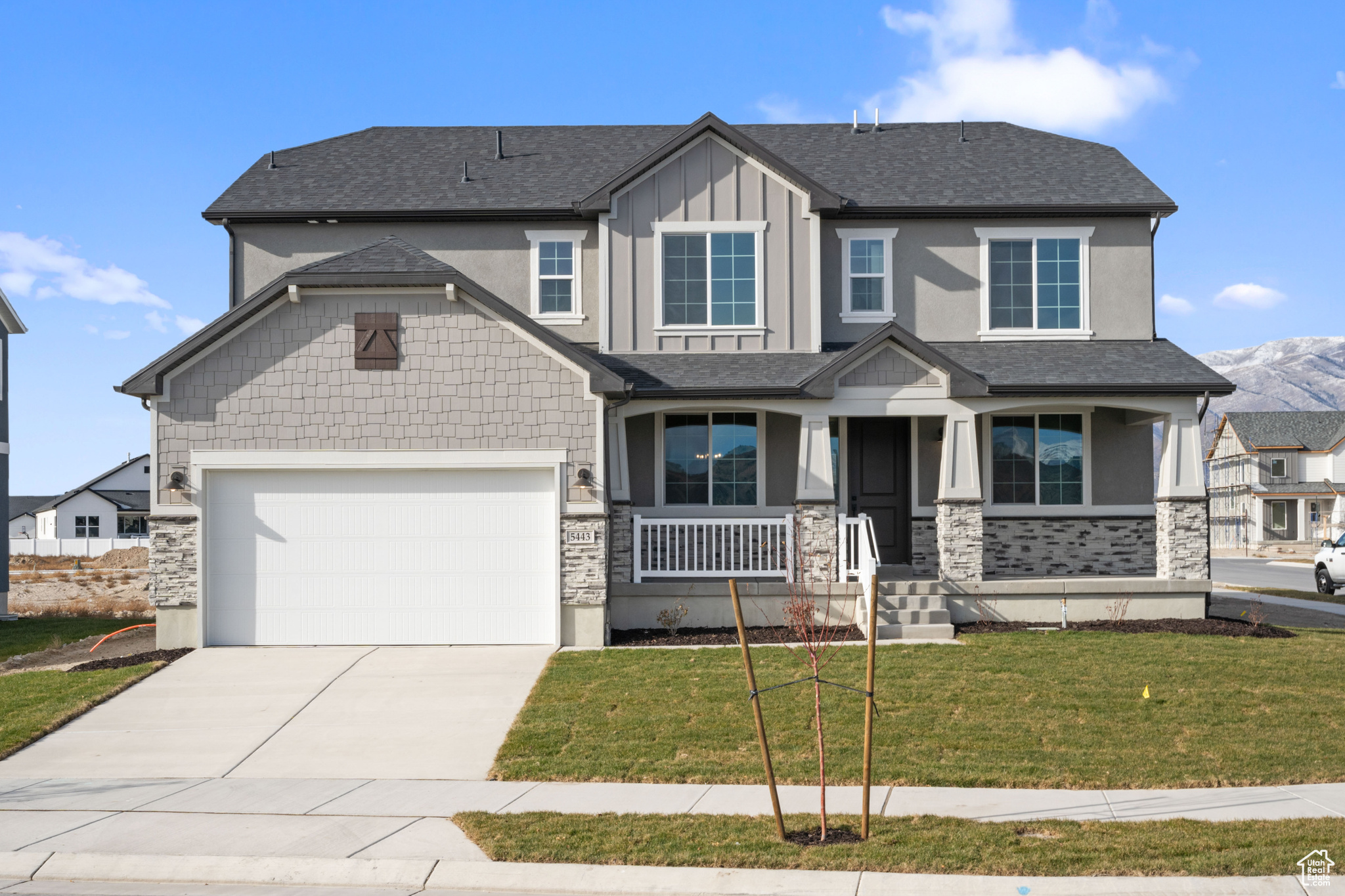5443 N CLIFFROSE DR #637