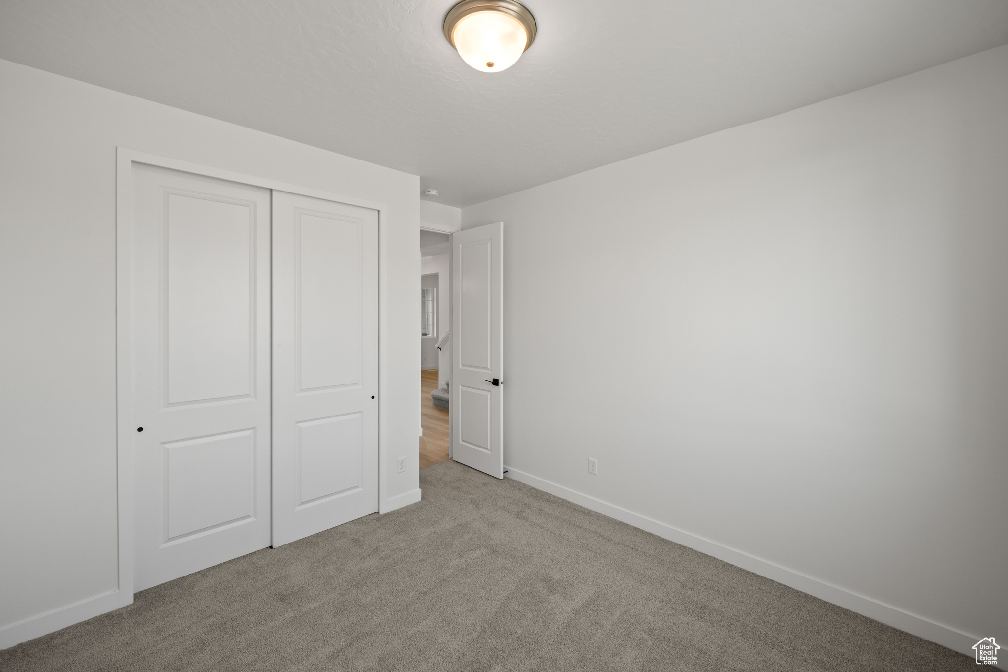 5443 N CLIFFROSE DR #637