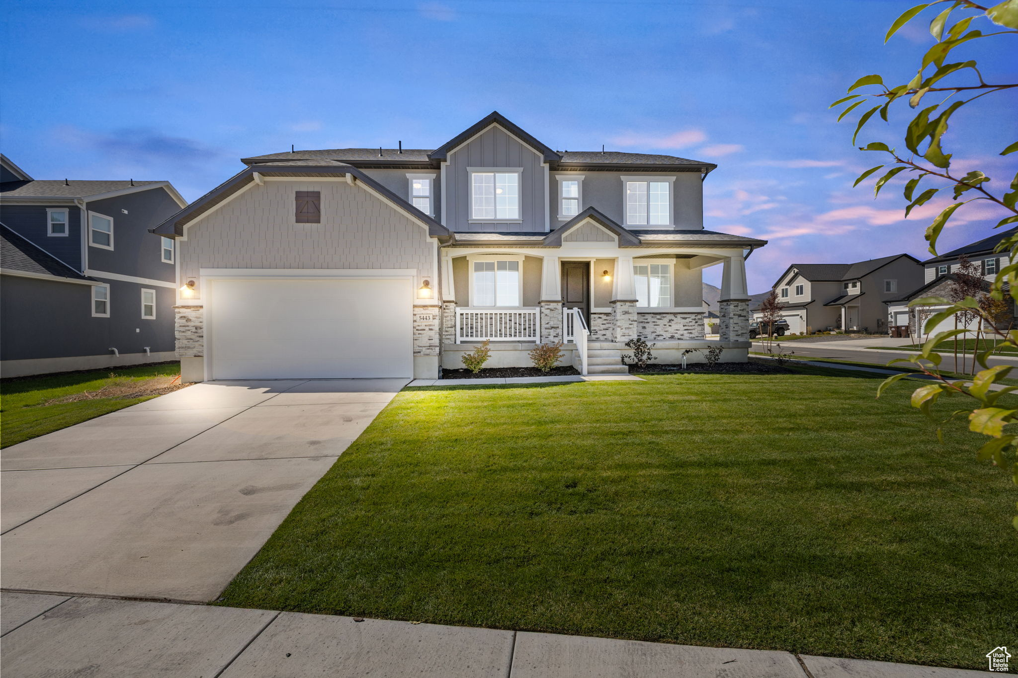 5443 N CLIFFROSE DR #637