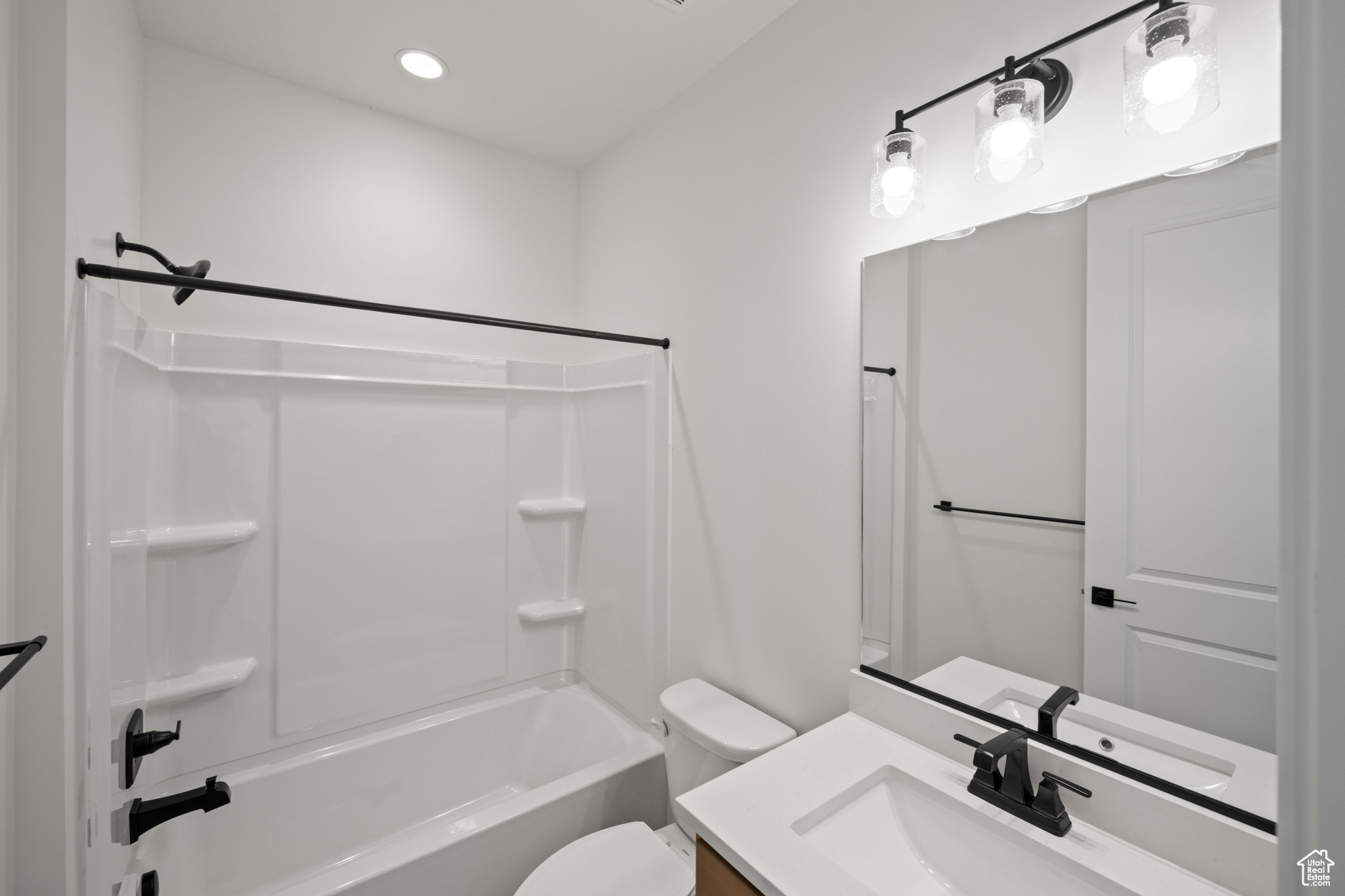 5443 N CLIFFROSE DR #637