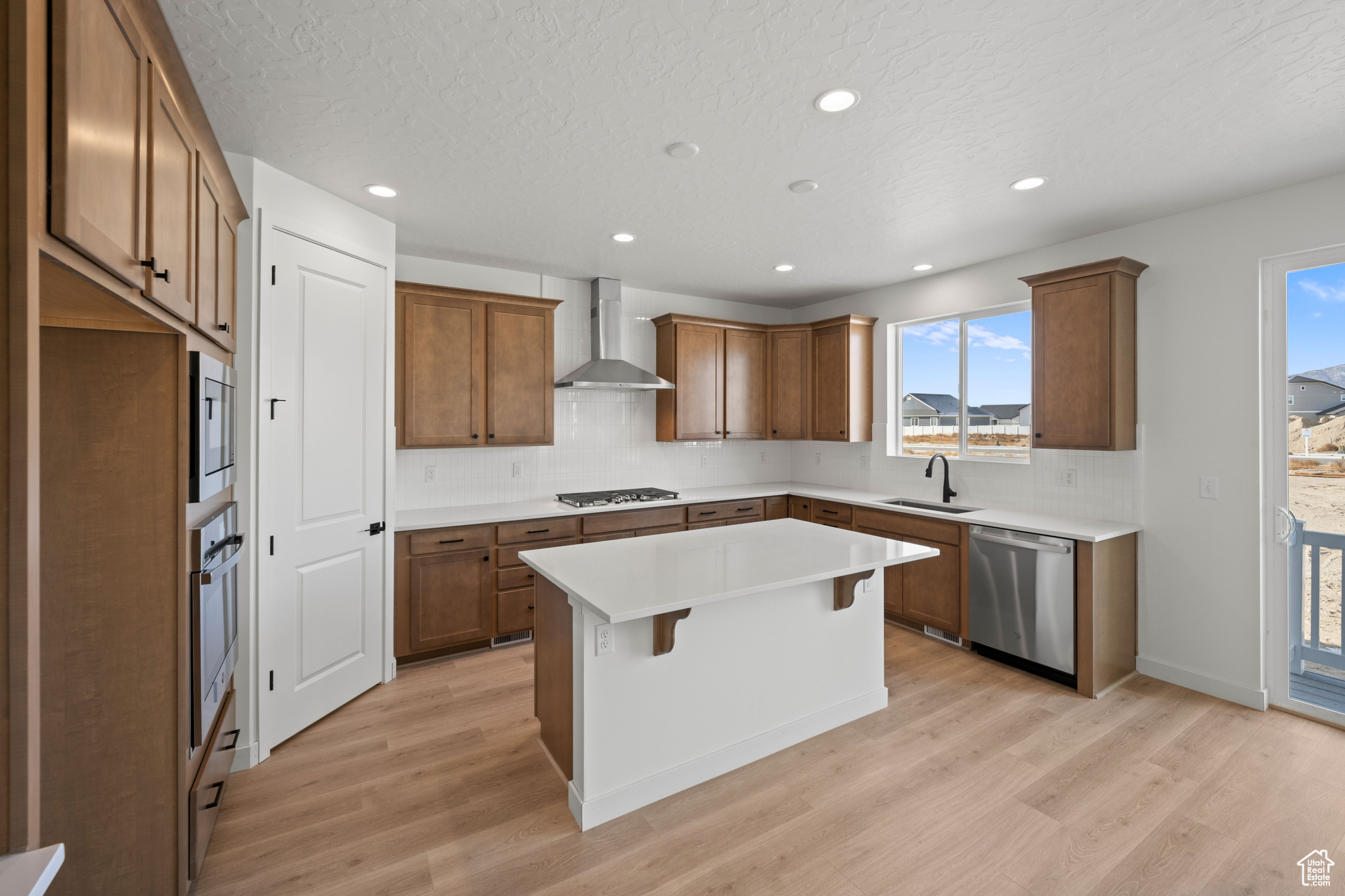 5443 N CLIFFROSE DR #637