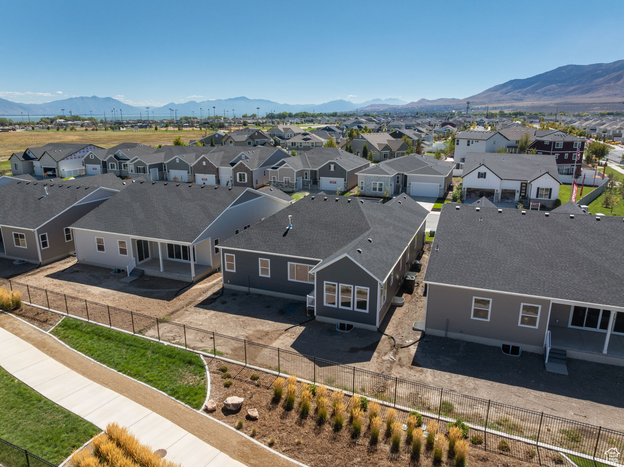 246 E POLARIS DR #109