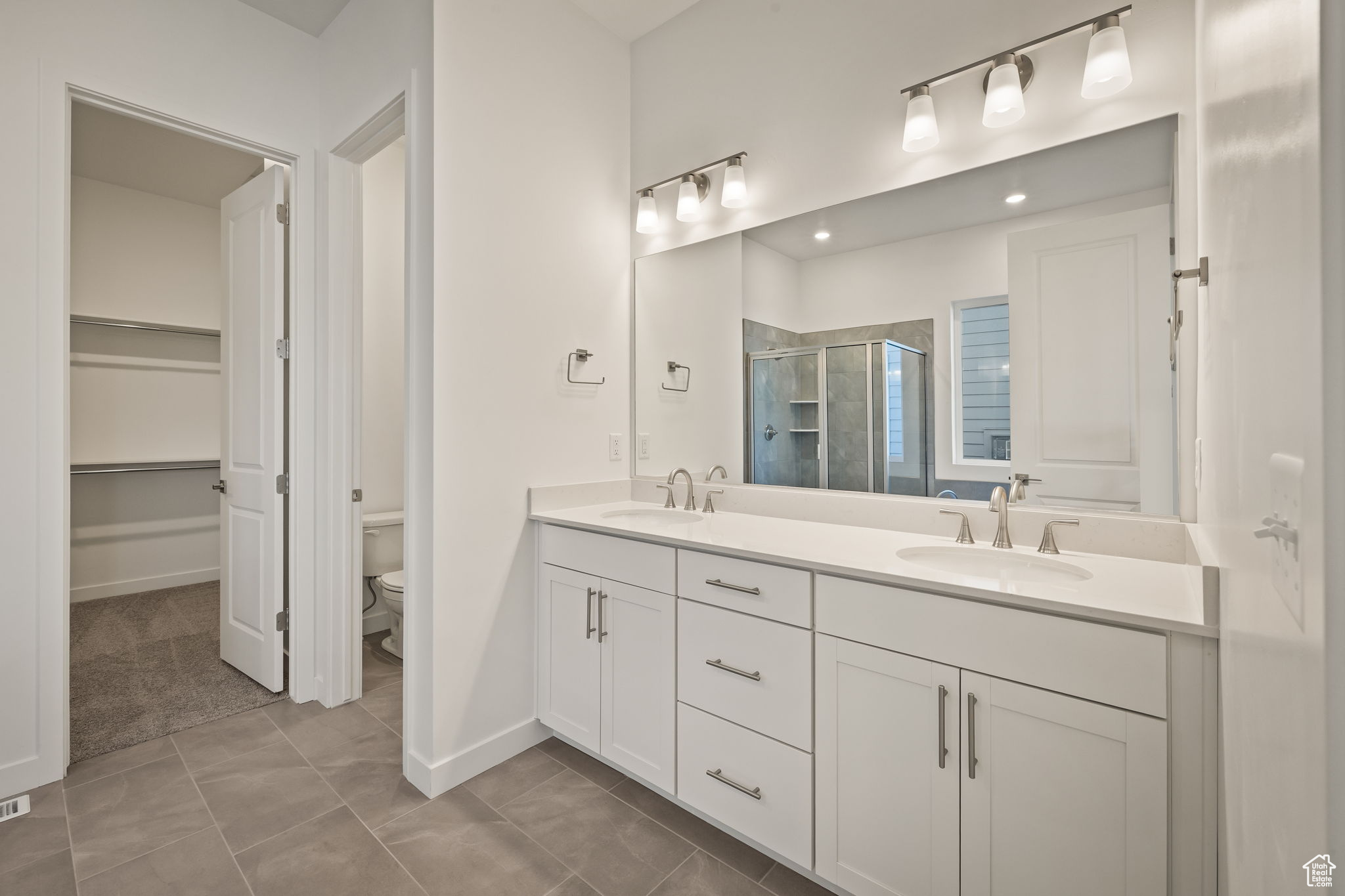 246 E POLARIS DR #109