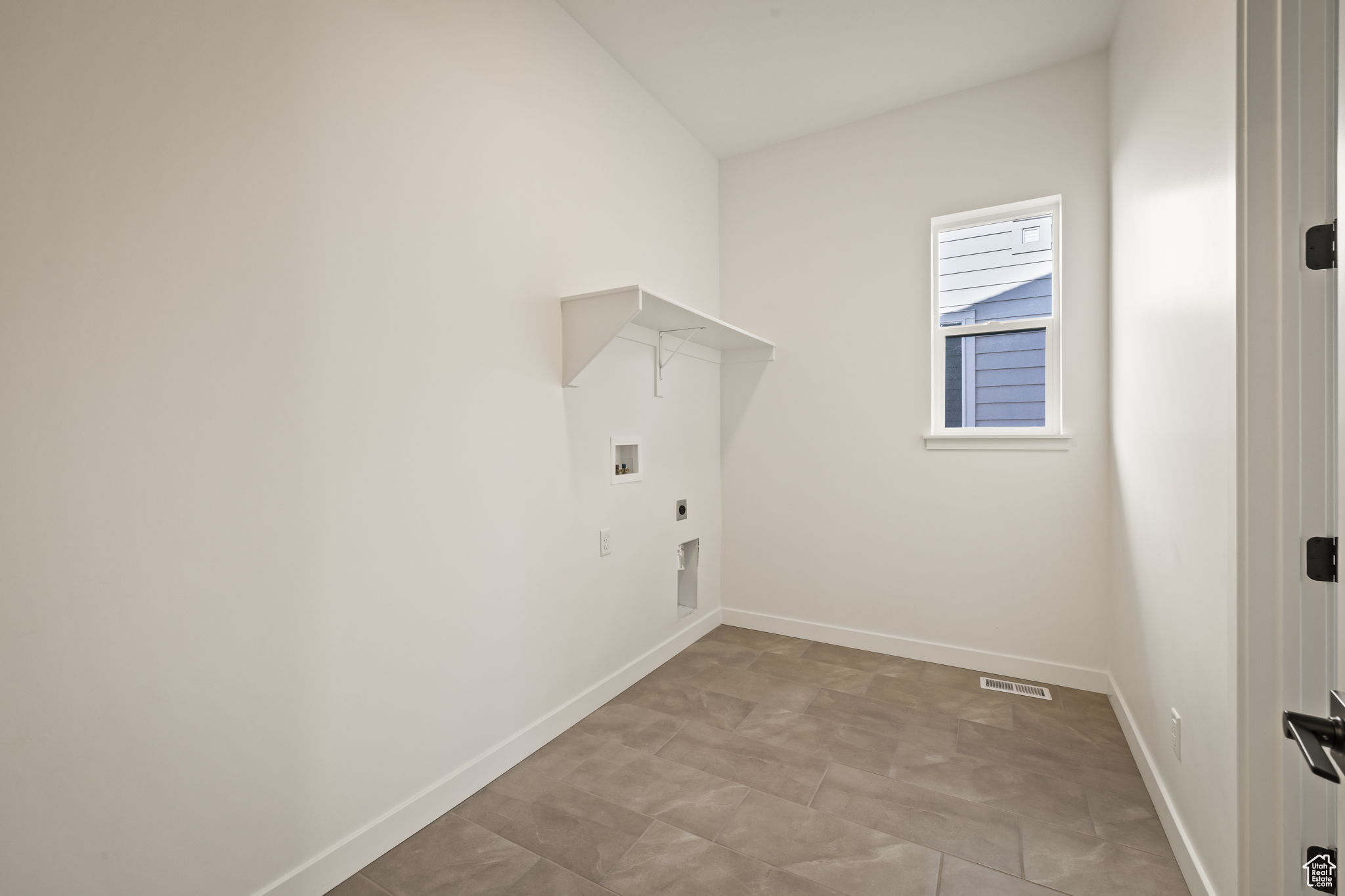 272 E POLARIS DR #111