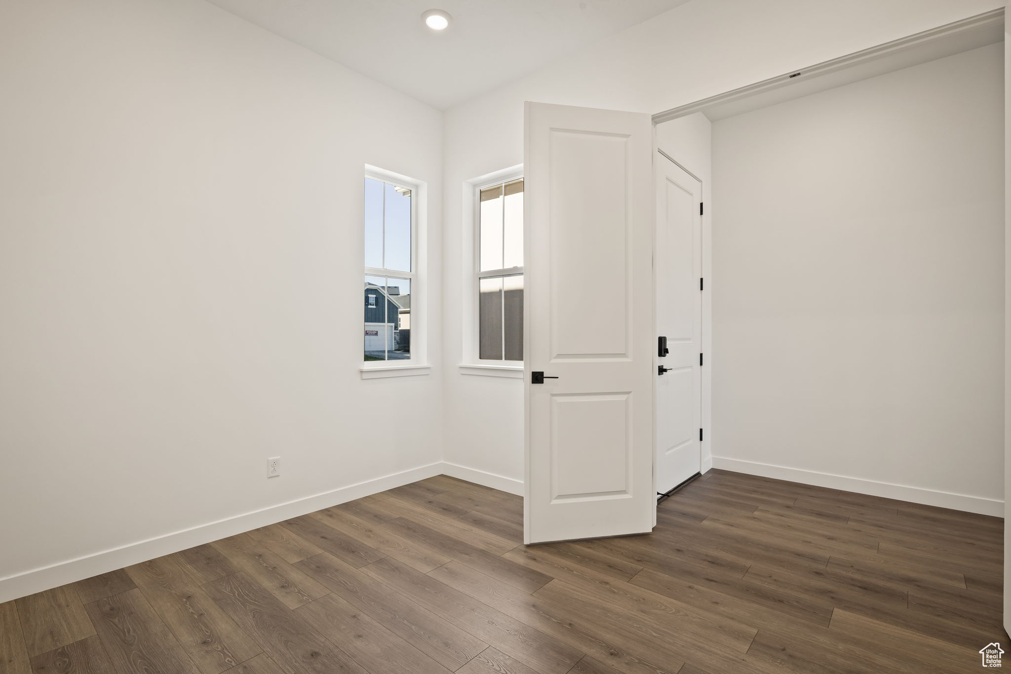 272 E POLARIS DR #111