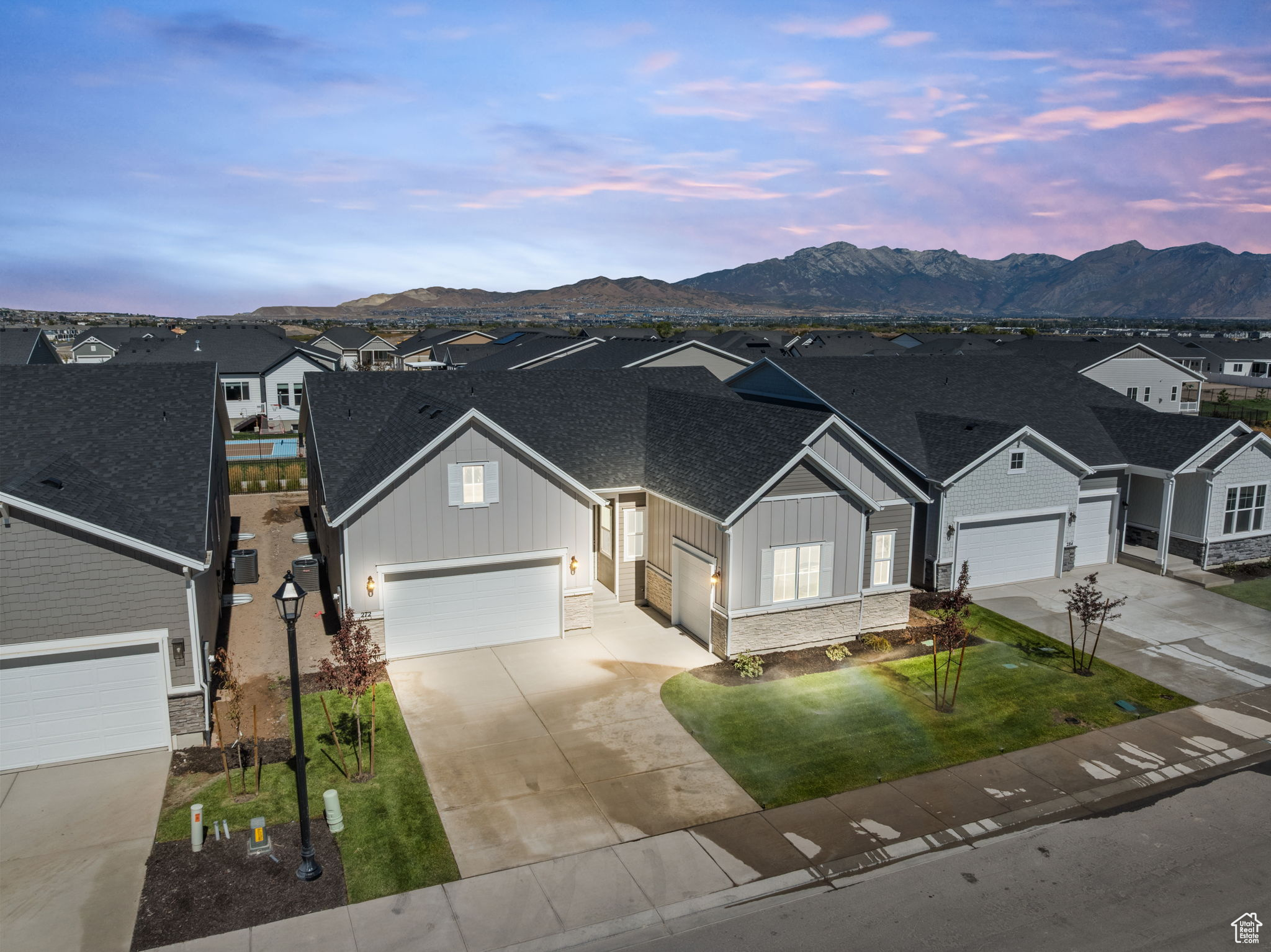 272 E POLARIS DR #111