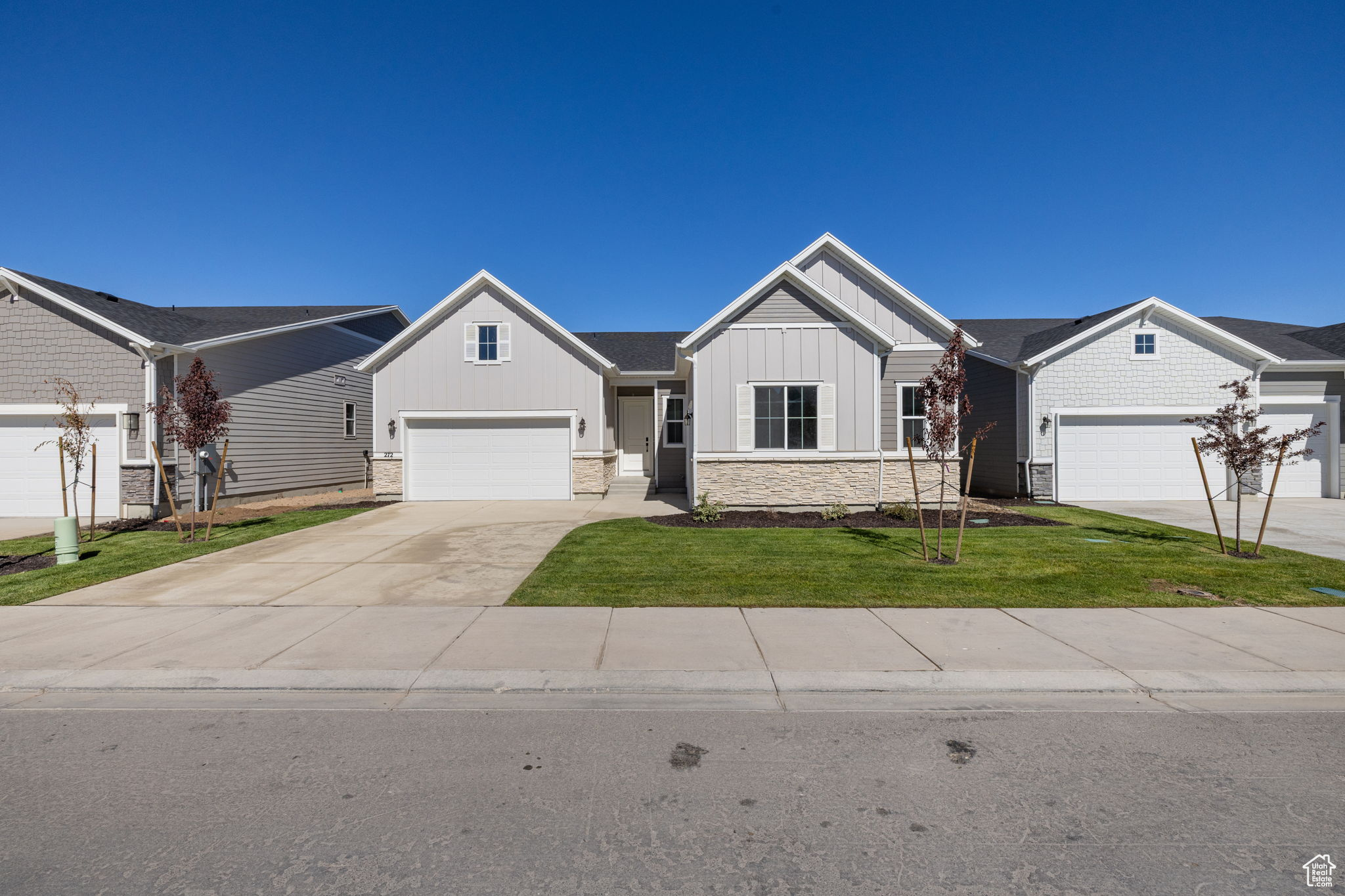 272 E POLARIS DR #111