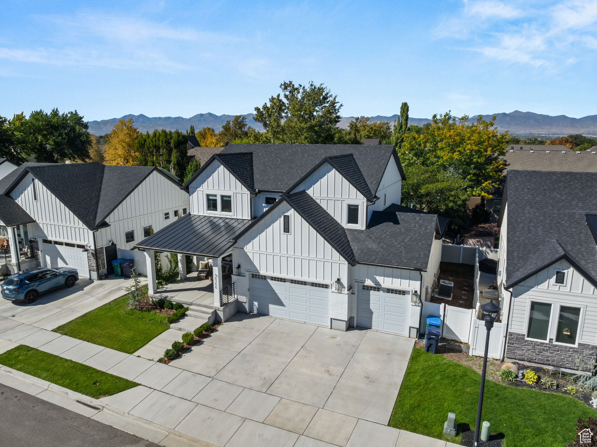 8366 S LEVINE LN